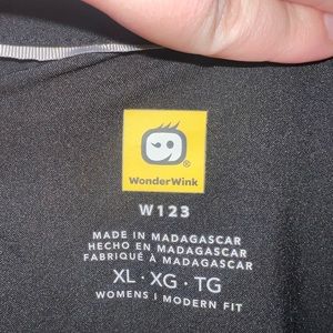 Women’s Scrub Shirt
